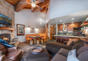 Cozy Northstar Village Condo Walk to Lifts 2 Full BA Excellent Location Truckee